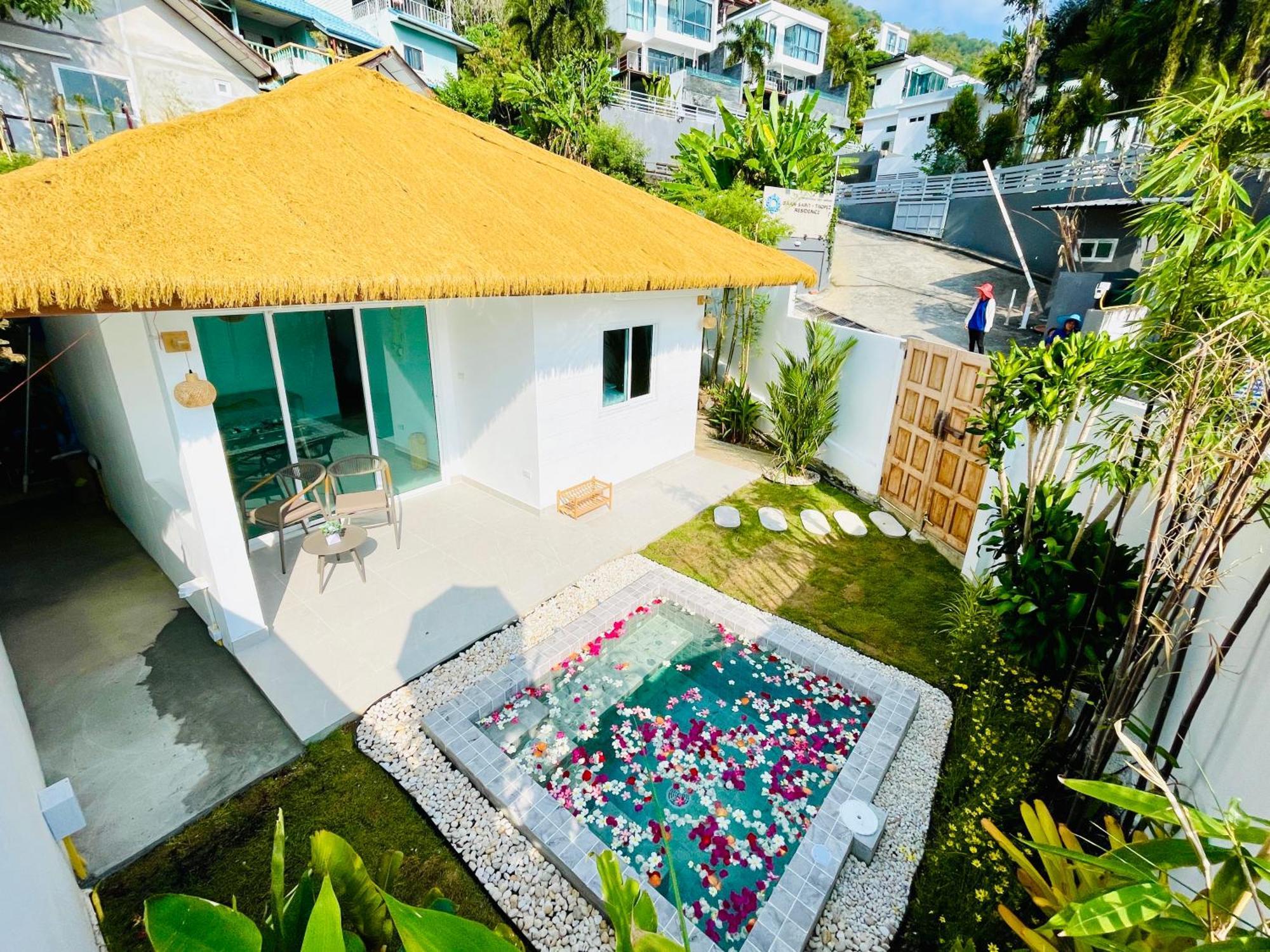 Baan Saint-Tropez Seaview Villas Kata Beach ภายนอก รูปภาพ