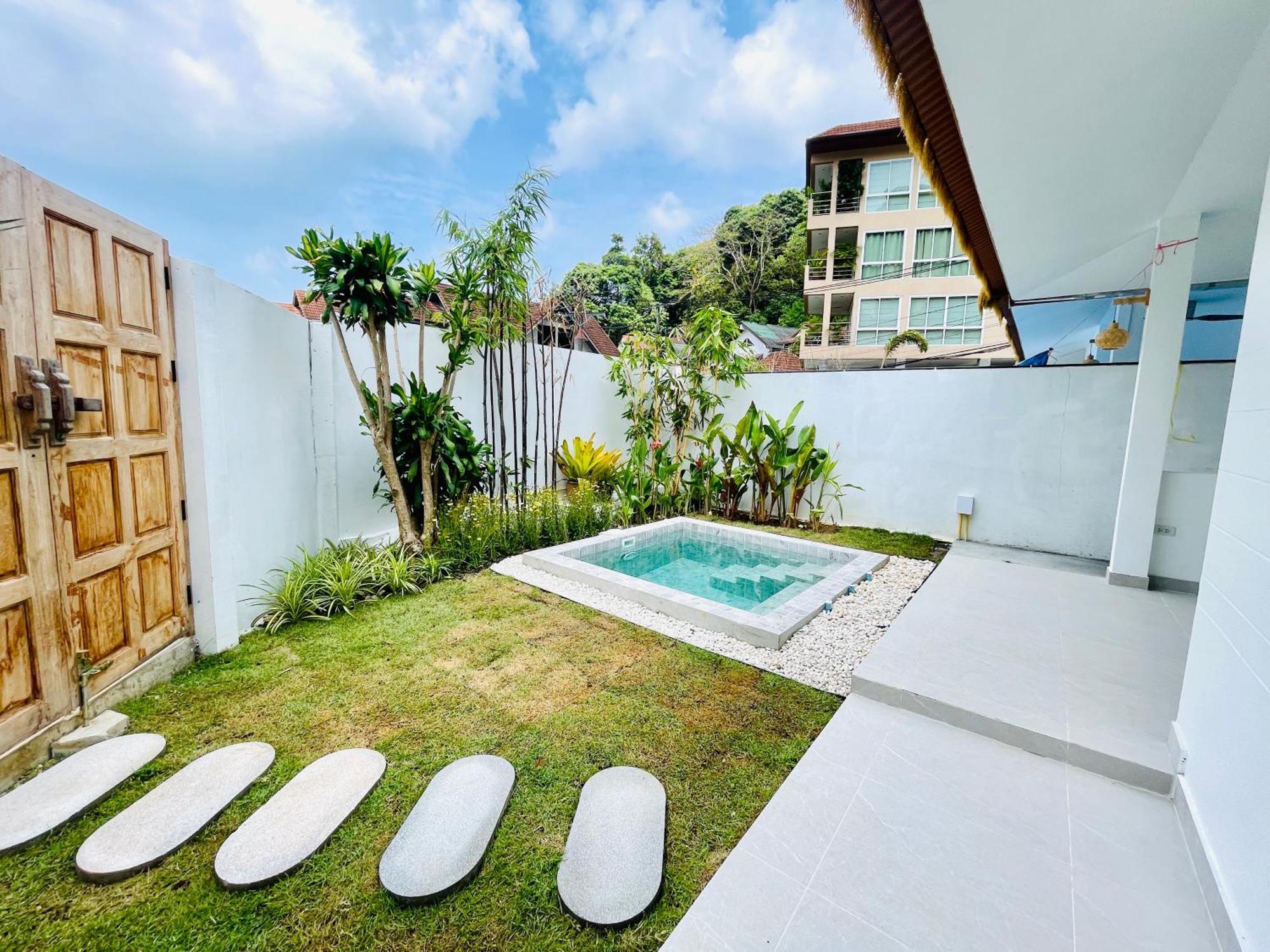 Baan Saint-Tropez Seaview Villas Kata Beach ภายนอก รูปภาพ