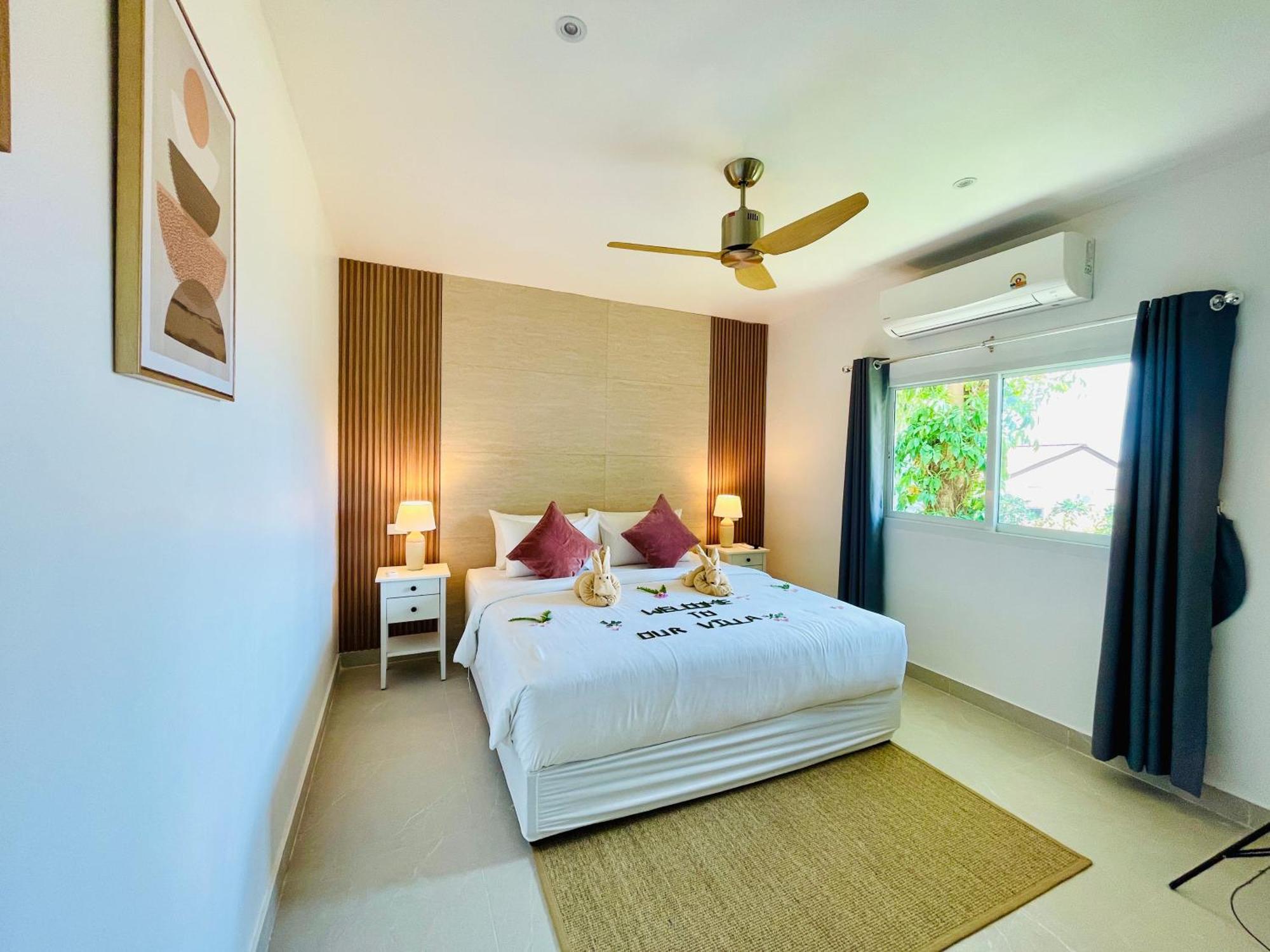 Baan Saint-Tropez Seaview Villas Kata Beach ภายนอก รูปภาพ