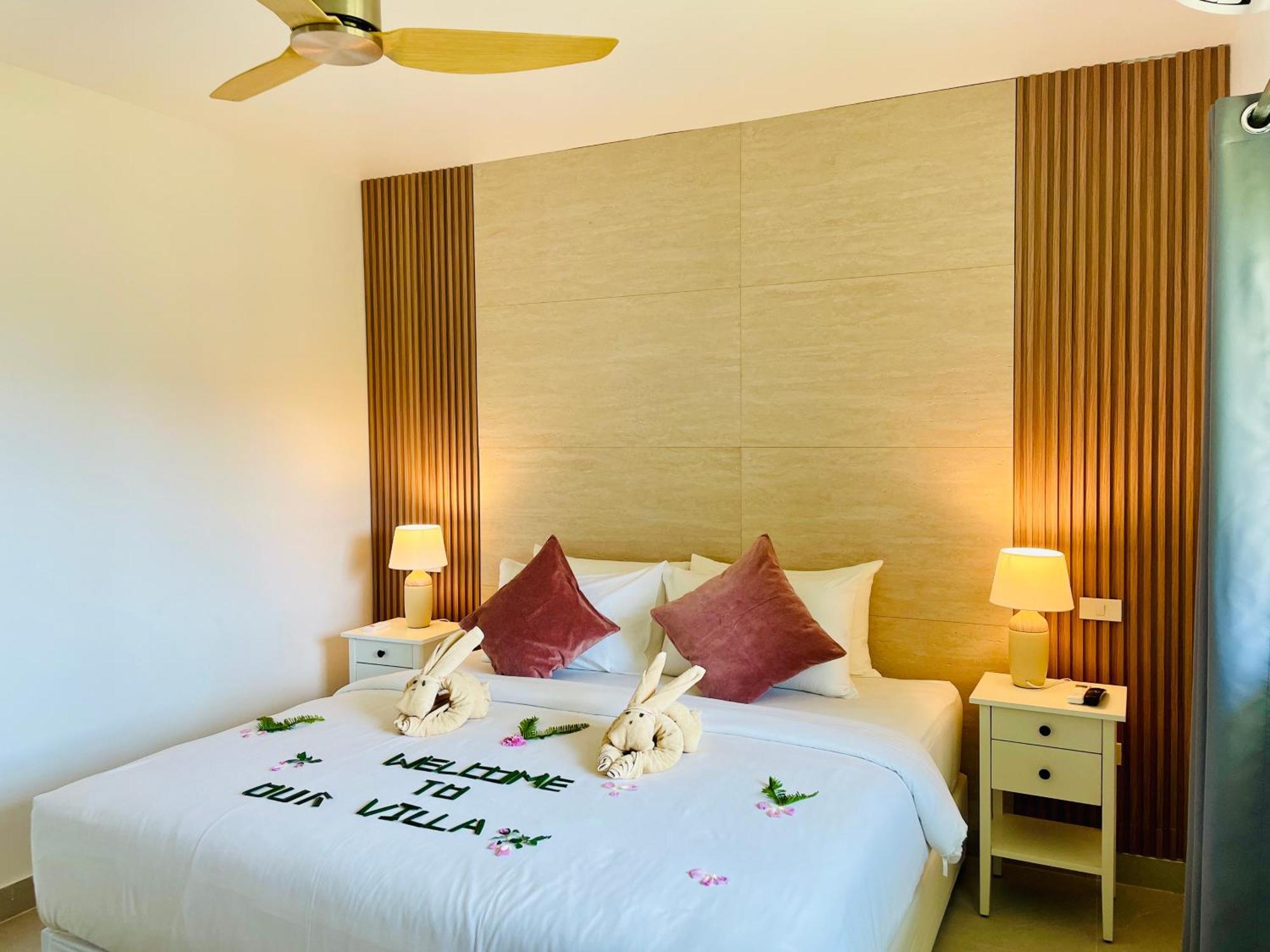 Baan Saint-Tropez Seaview Villas Kata Beach ภายนอก รูปภาพ