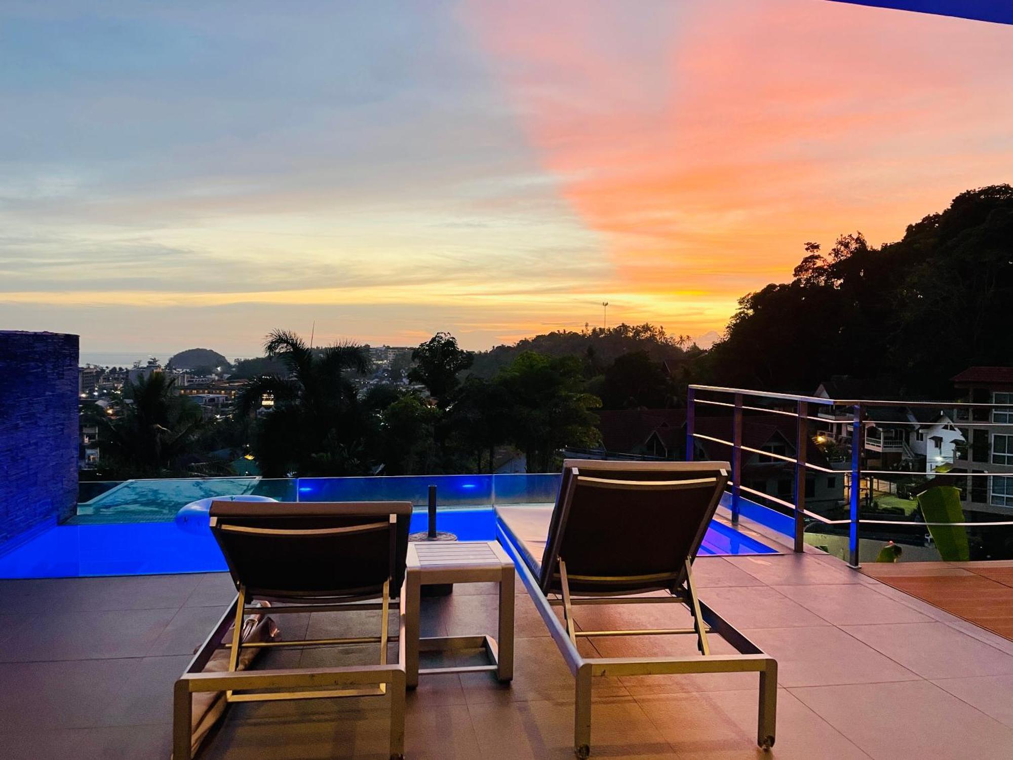 Baan Saint-Tropez Seaview Villas Kata Beach ภายนอก รูปภาพ