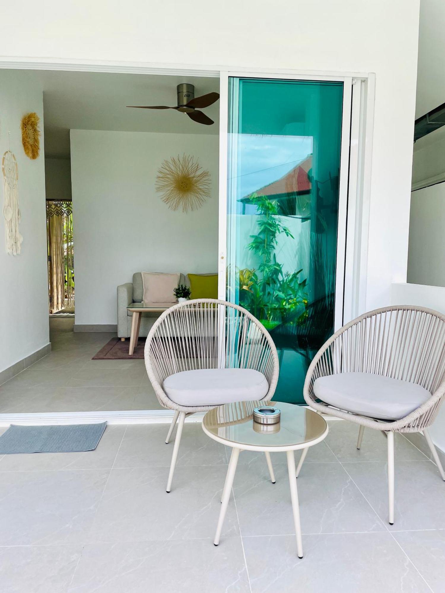 Baan Saint-Tropez Seaview Villas Kata Beach ภายนอก รูปภาพ