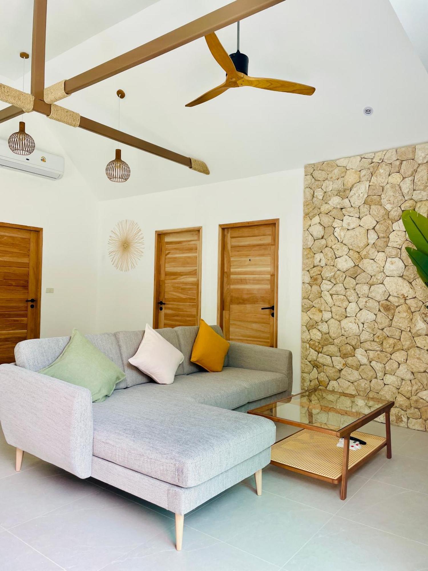 Baan Saint-Tropez Seaview Villas Kata Beach ภายนอก รูปภาพ